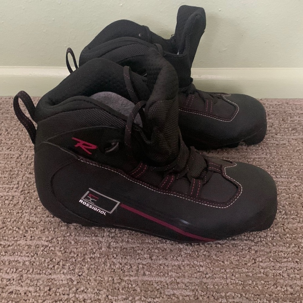 Women’s Rossignol Cross Country Ski Boot